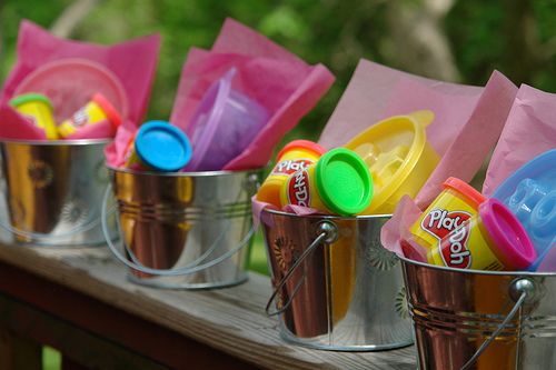 Pail lots